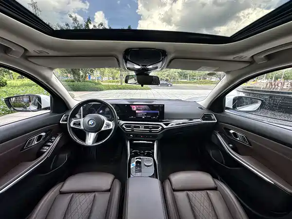 BMW i3 2023