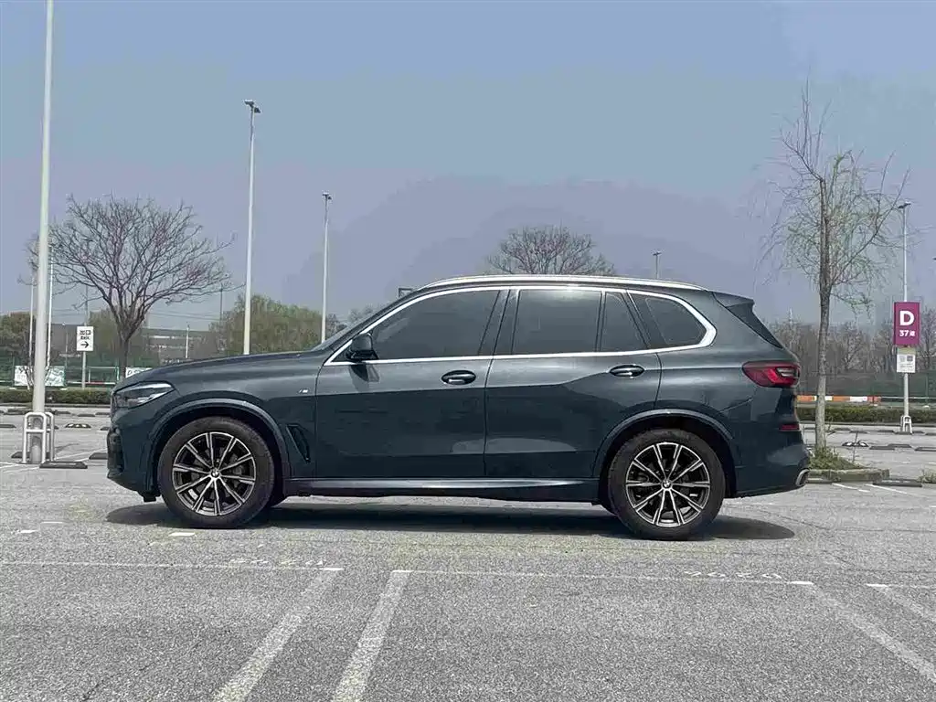 BMW X5 2021 — фото 23