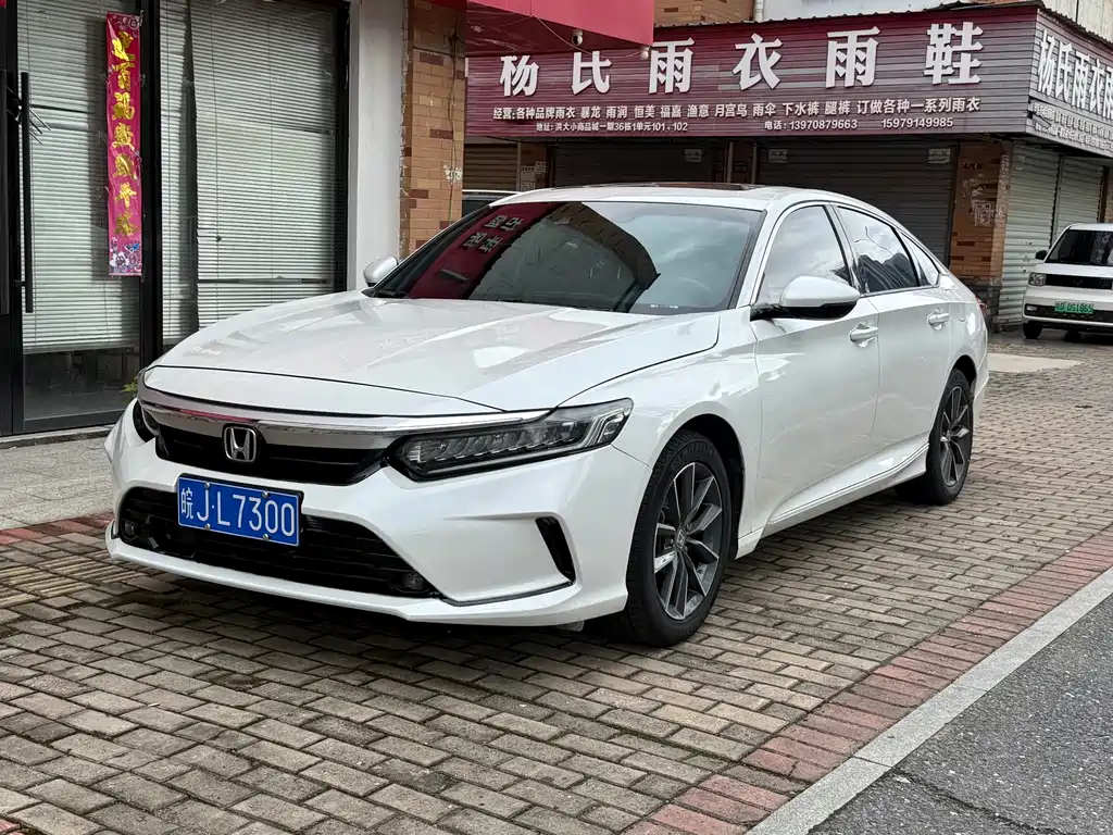 Honda Inspire 2021 — фото 1