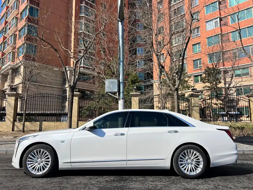 Cadillac CT6 2019 — фото 14