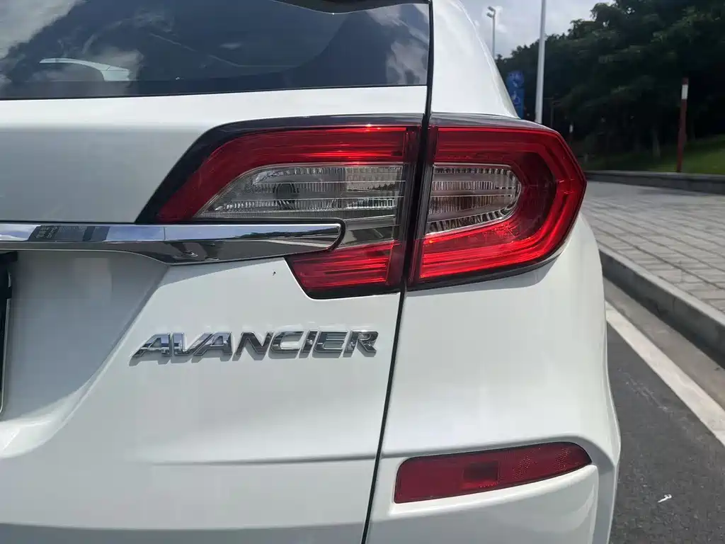 Honda Avancier 2017 — фото 20