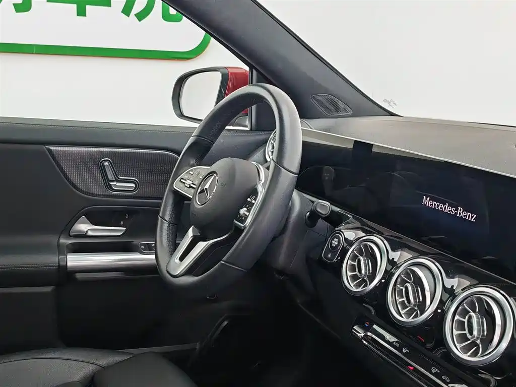 Mercedes-Benz GLA 2020 — фото 22