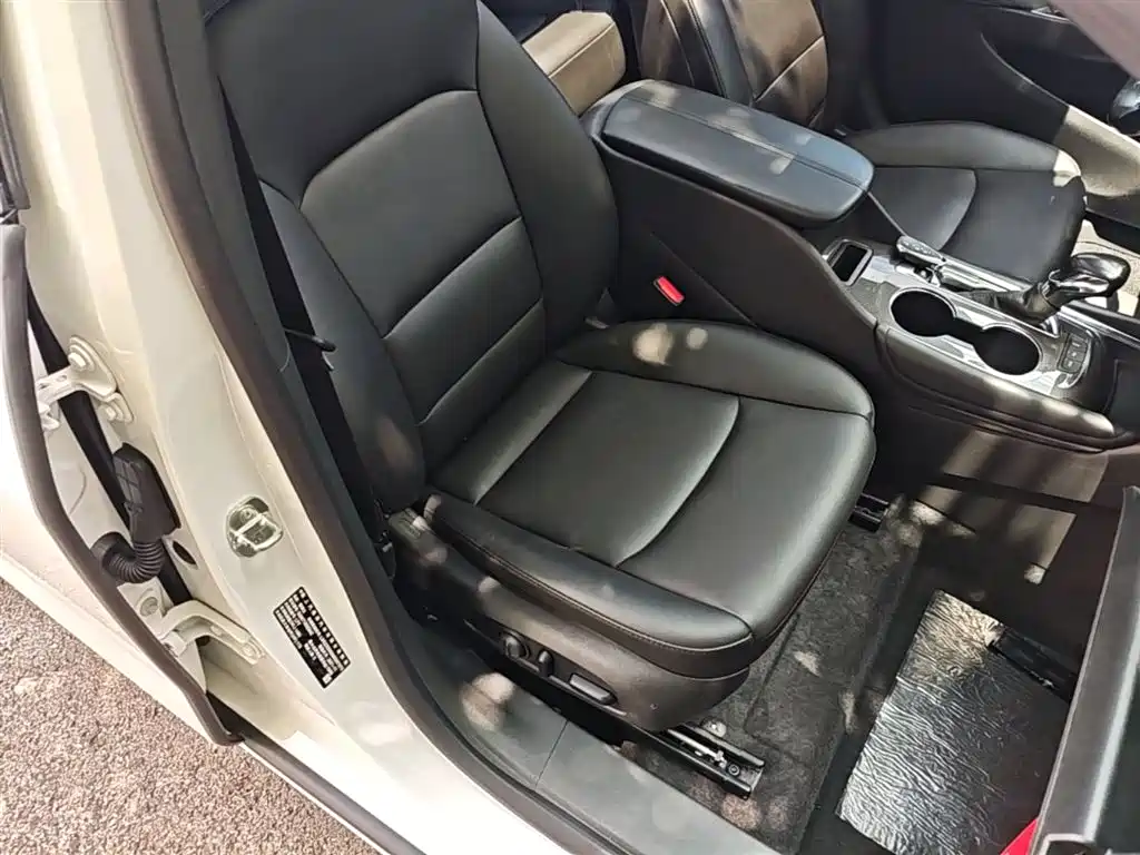 Chevrolet Malibu XL 2021 — фото 25