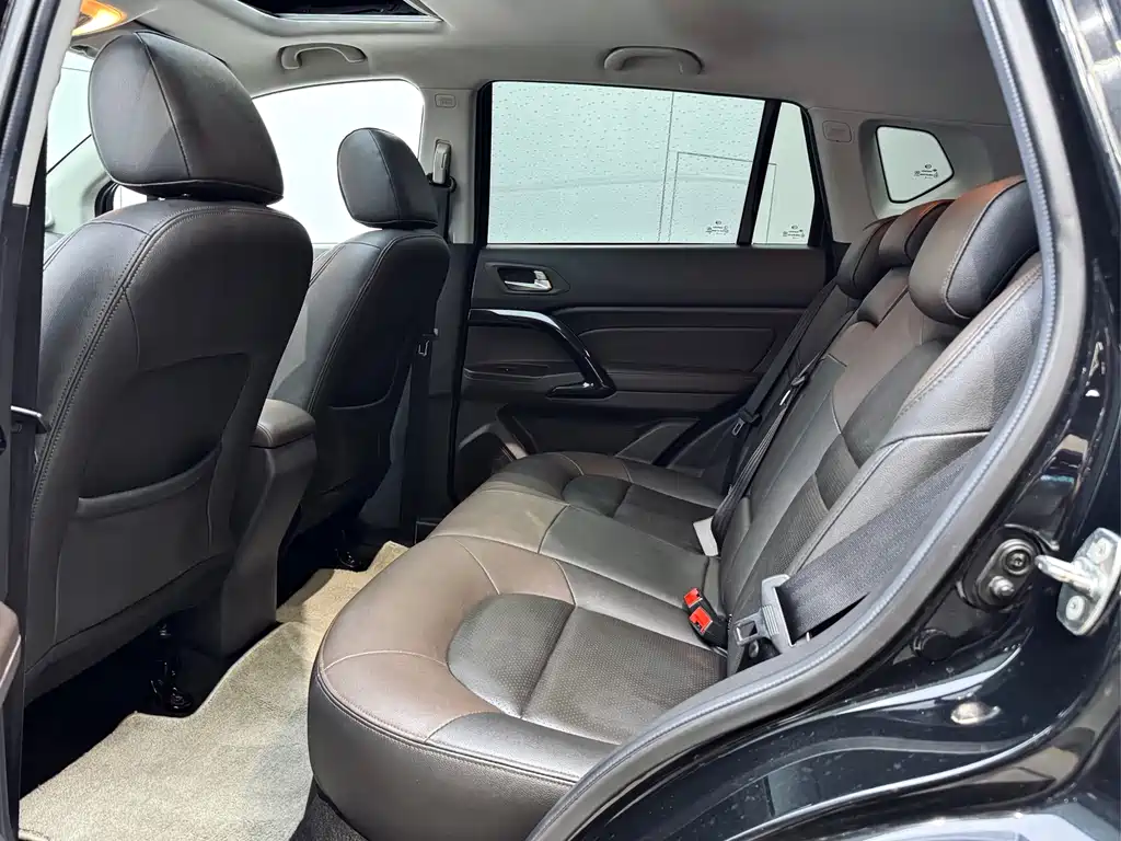 GAC Motor Trumpchi GS4 2016 — фото 10