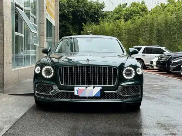 Bentley Flying Spur 2022