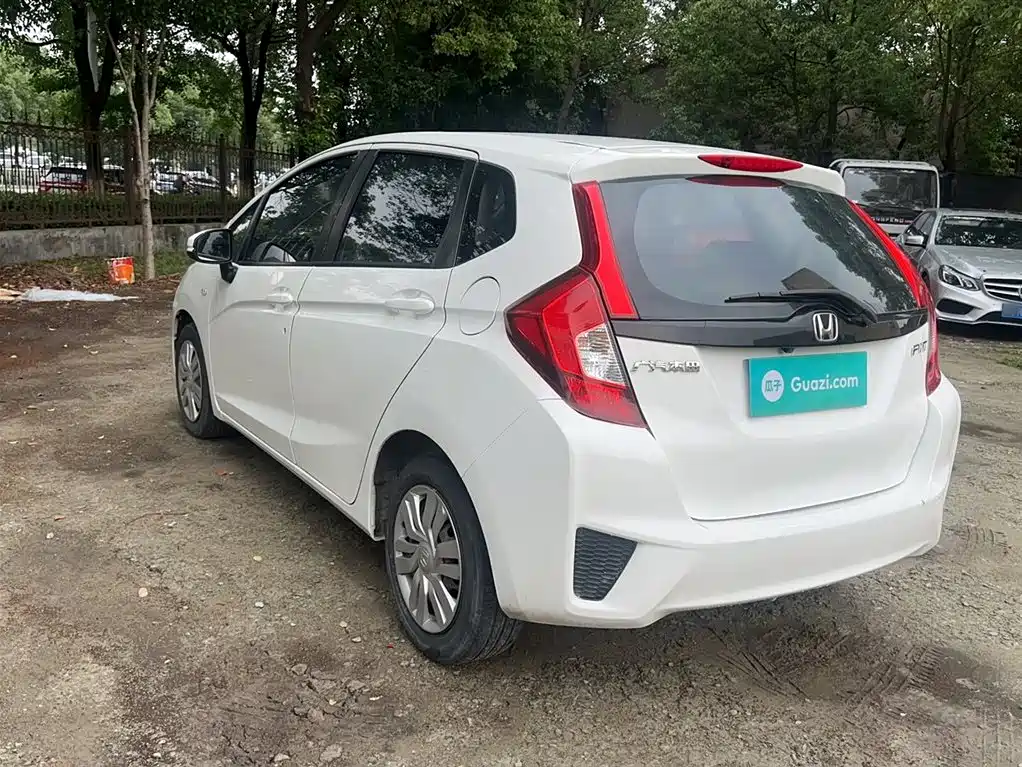 Honda Fit 2016 — фото 6