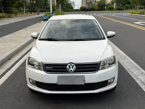 Volkswagen Lavida 2014