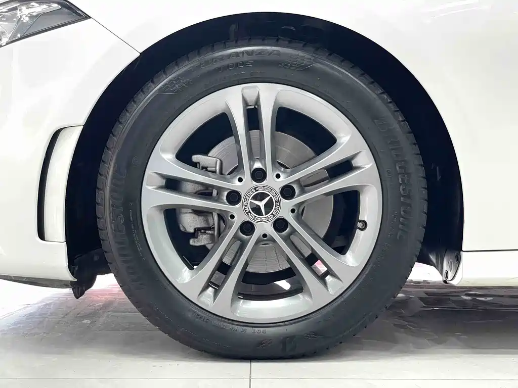 Mercedes-Benz A-Class 2023 — фото 17