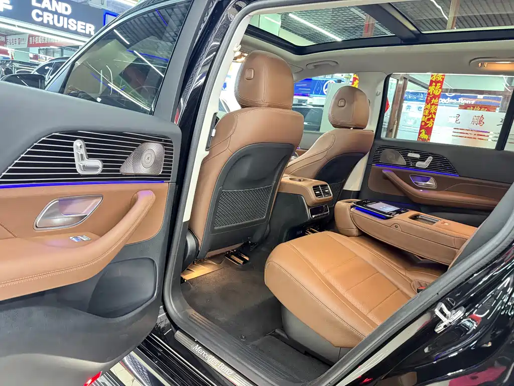 Mercedes-Benz GLS 2024 — фото 11