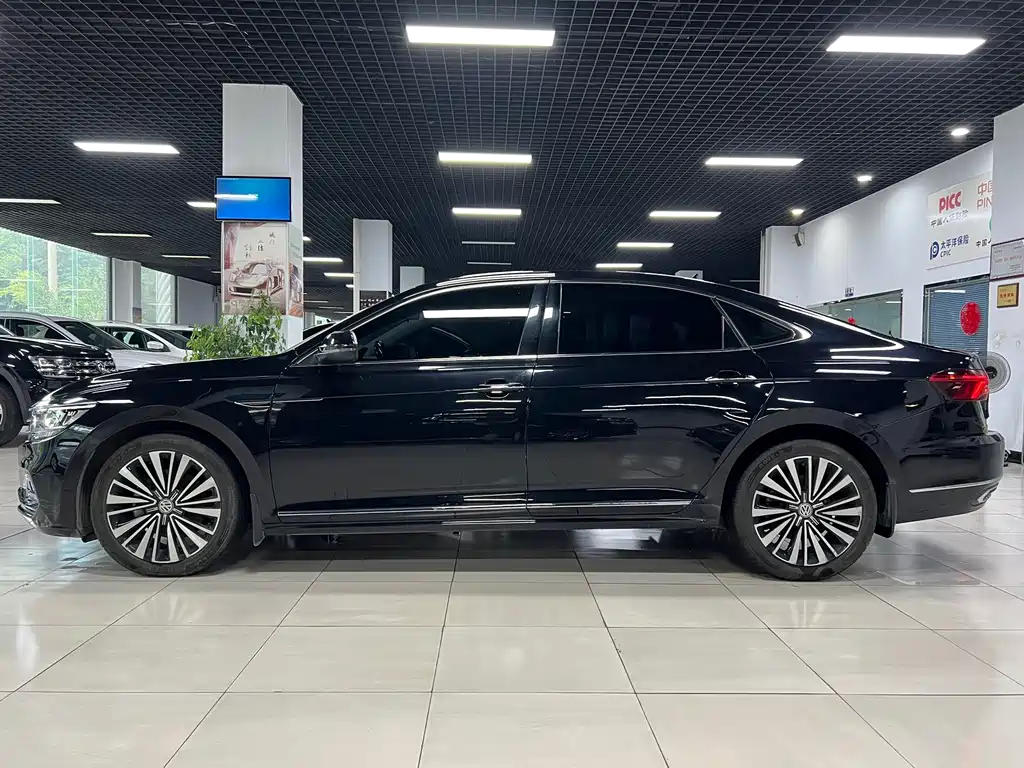 Volkswagen Passat 2021