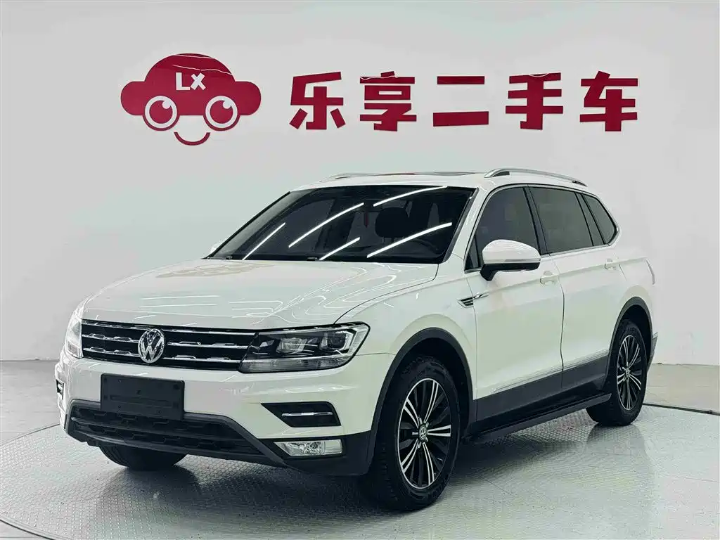 Volkswagen Tiguan L 2019 — фото 1