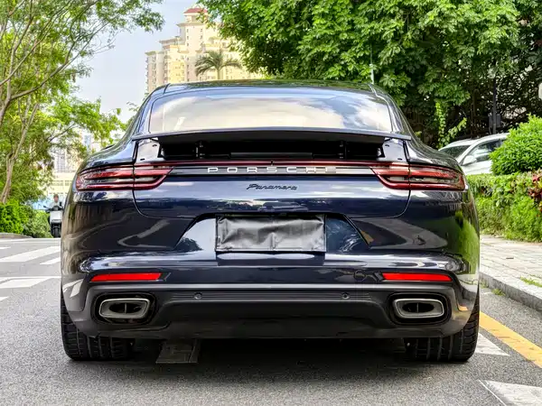 Porsche Panamera 2019