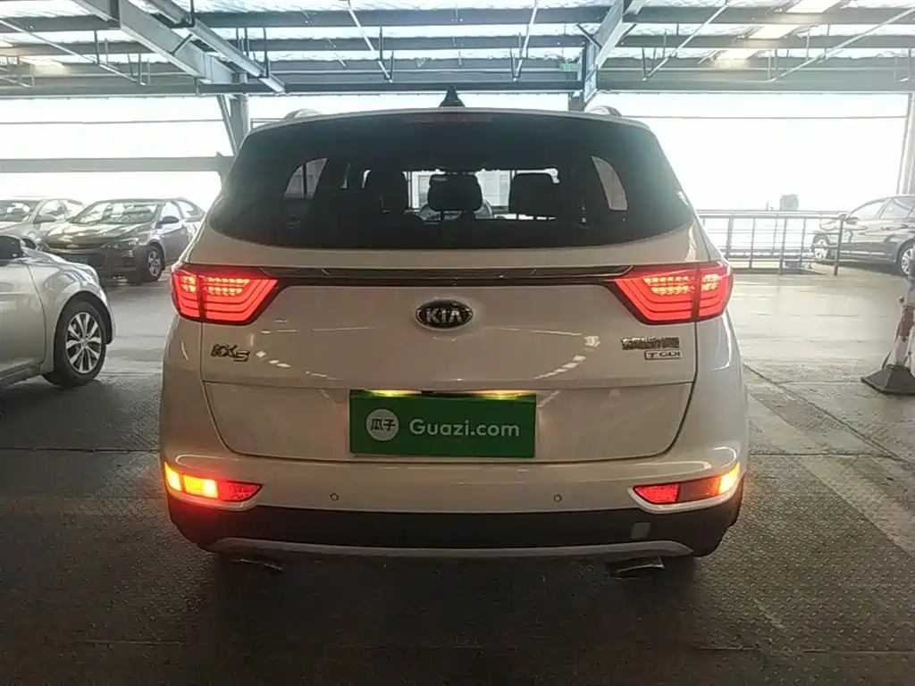 Kia KX5 2017 — фото 6