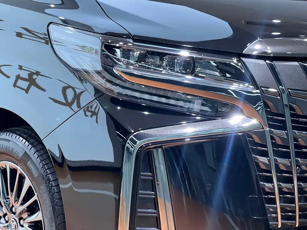 Toyota Alphard 2023 — фото 5