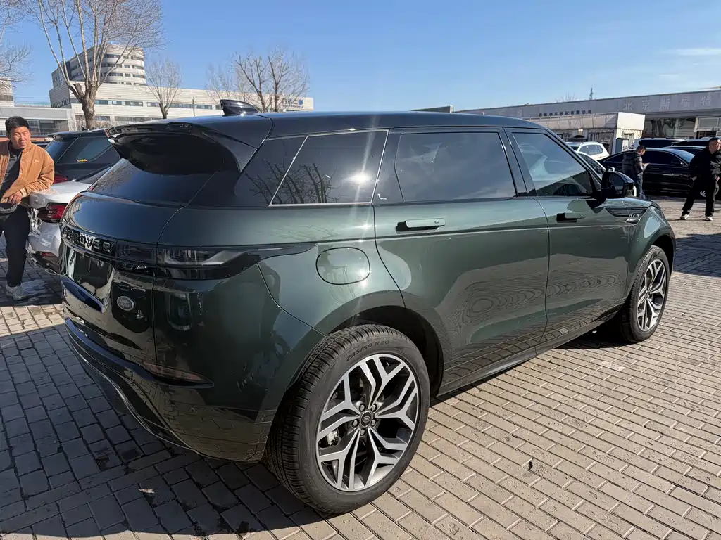 Land Rover Evoque 2021 — фото 4