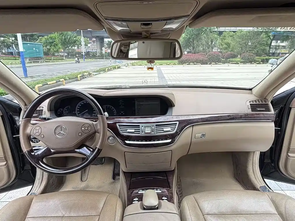 Mercedes-Benz S-Class 2010 — фото 25