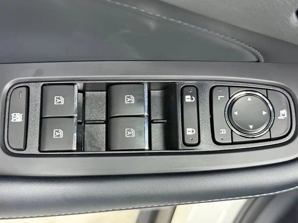 GAC Trumpchi GS4 2022 — фото 15