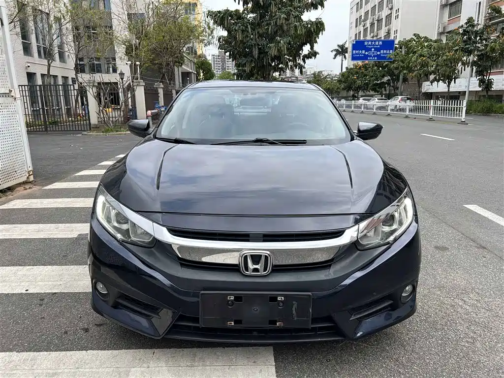 Honda Civic 2018 — фото 15