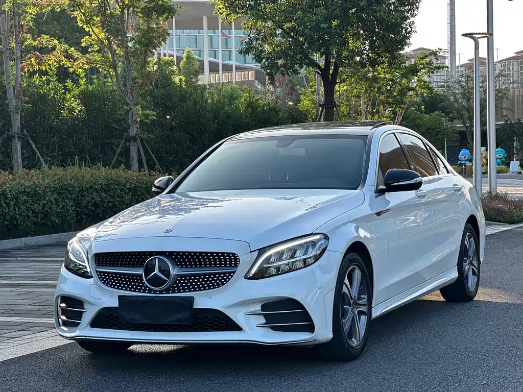 Mercedes-Benz C-Class 2020
