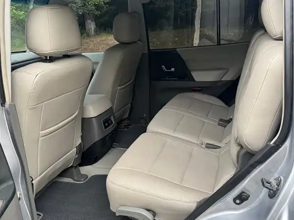 Mitsubishi Pajero 2011