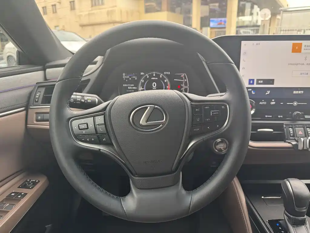 Lexus ES 2025 — фото 12