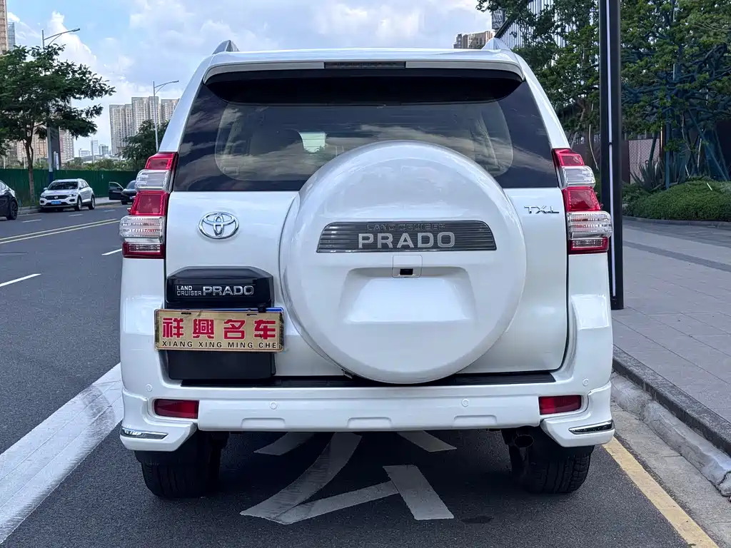 Toyota Prado 2016 — фото 5