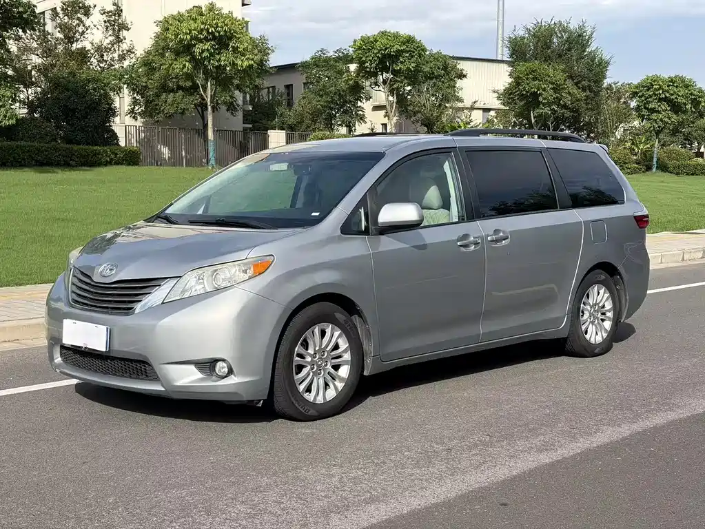 Toyota Sienna 2017