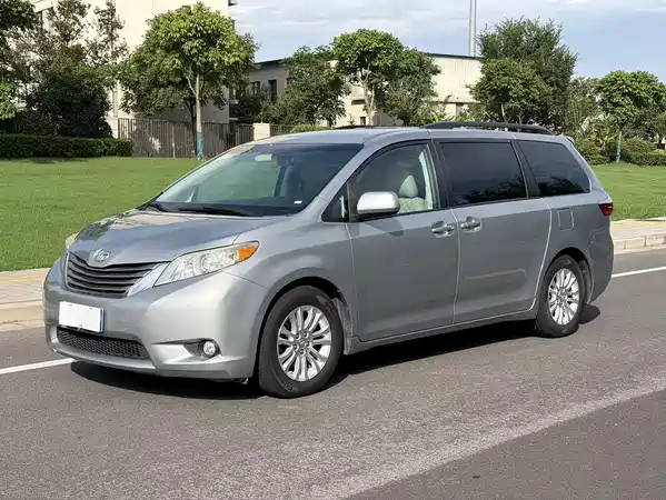 Toyota Sienna 2017