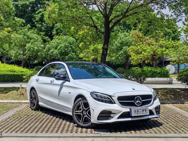 Mercedes-Benz C-Class 2021