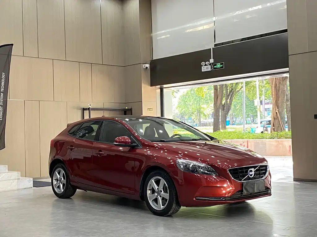 Volvo V40 2016 — фото 3
