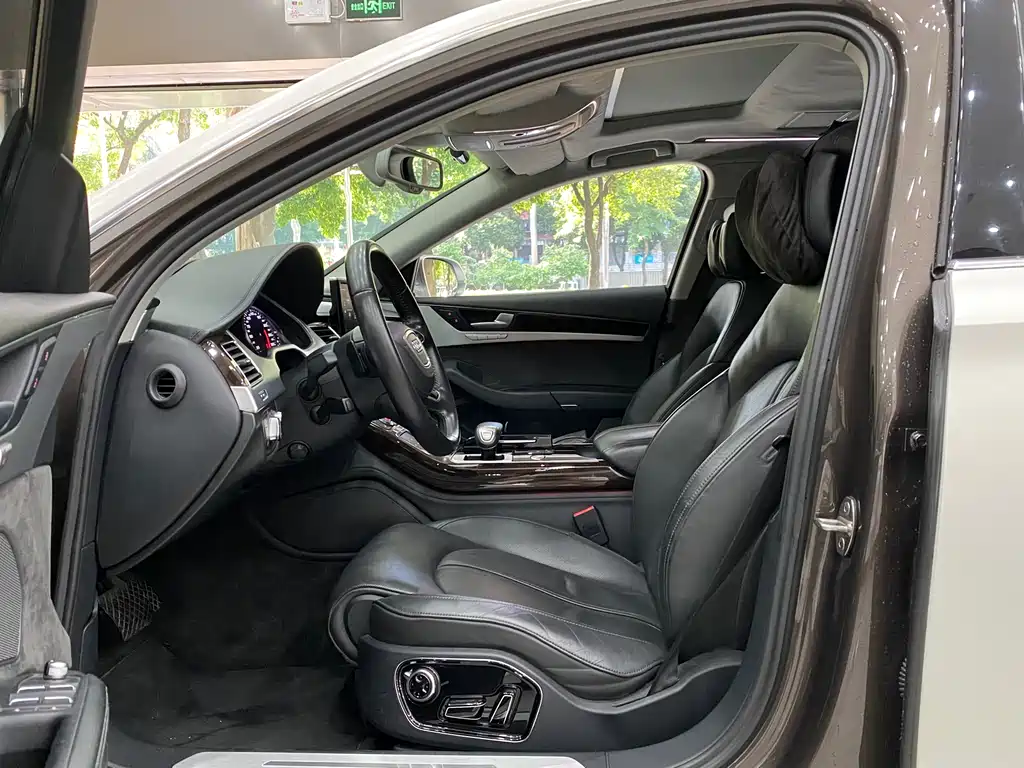 Audi A8 2014