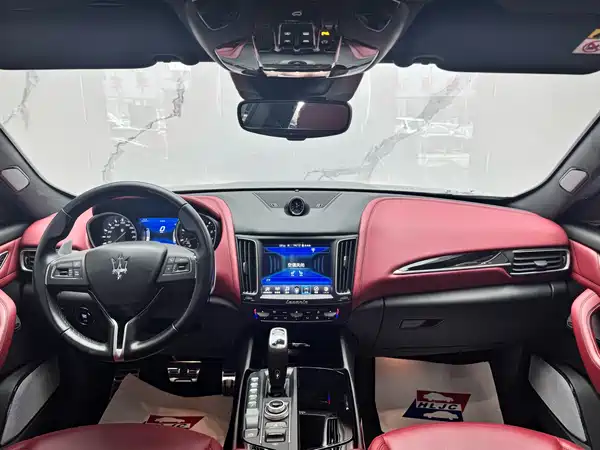 Maserati Levante 2021