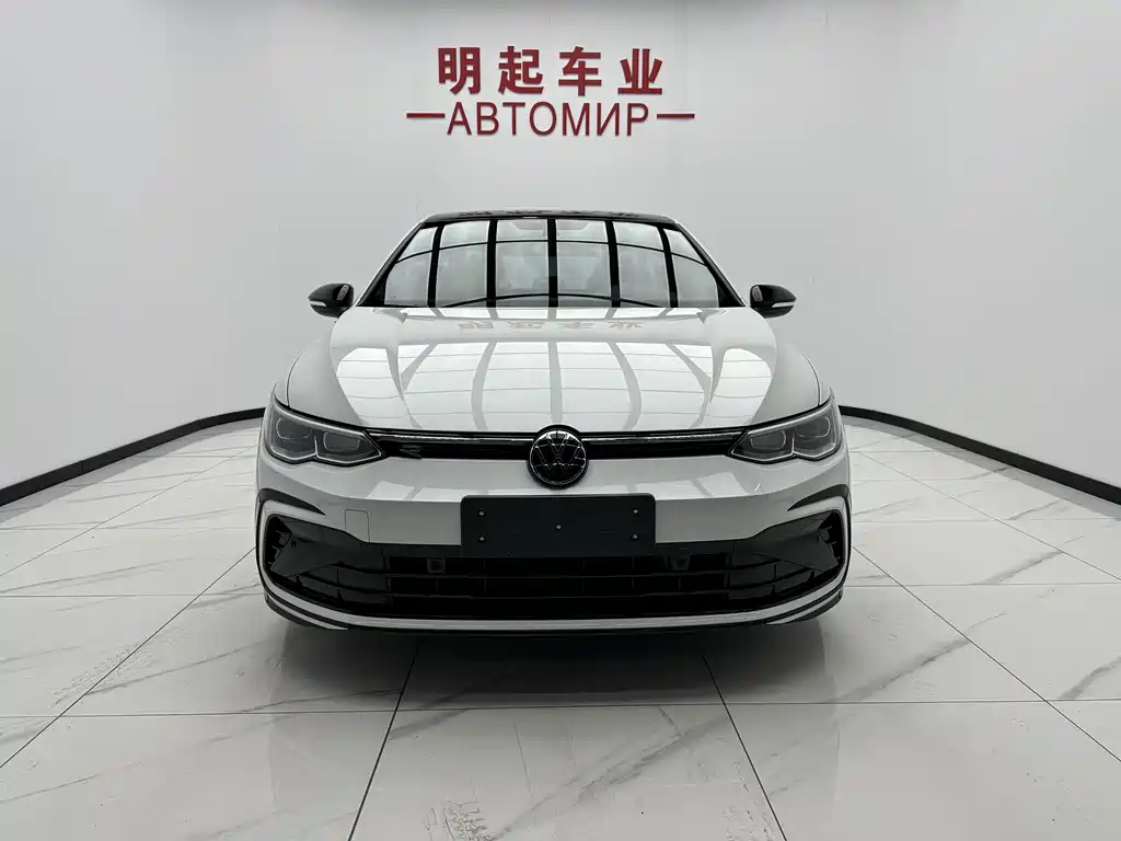 Volkswagen Golf 2023