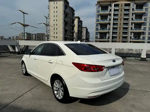 Ford Escort 2016