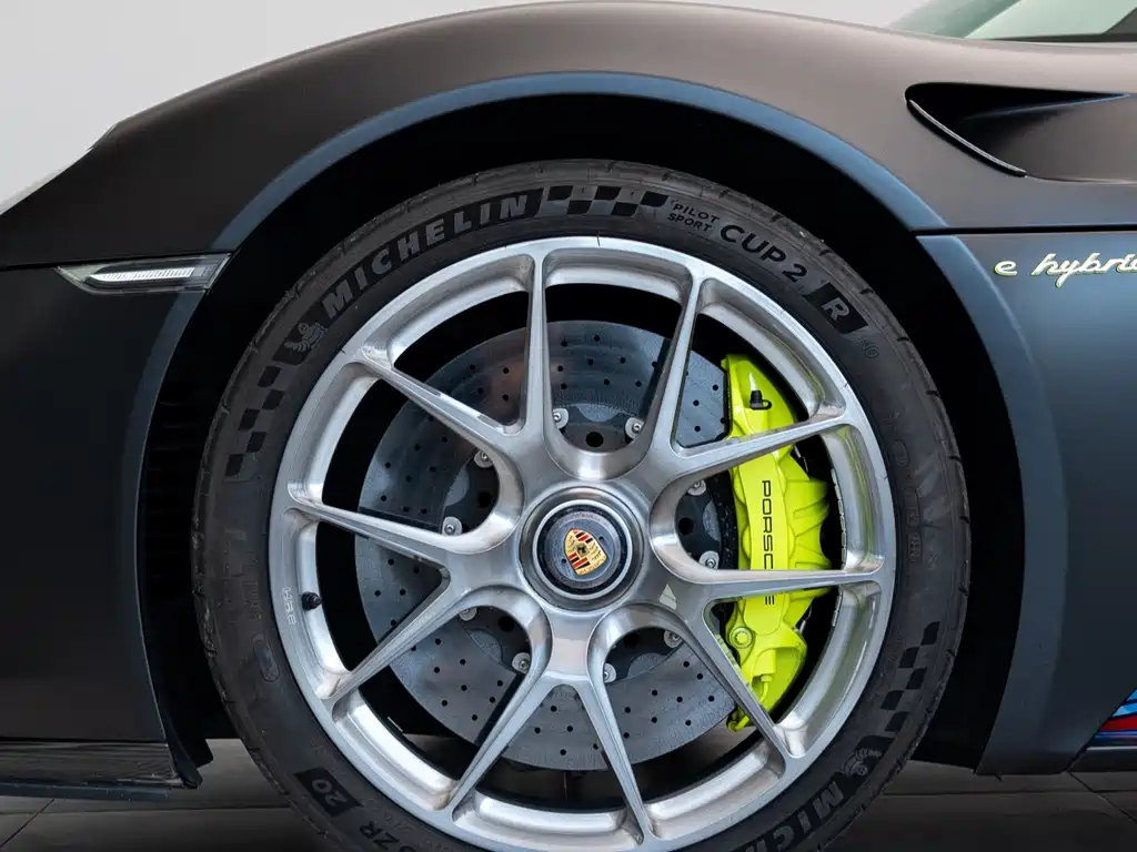 Porsche 918 Spyder 2016 — фото 6