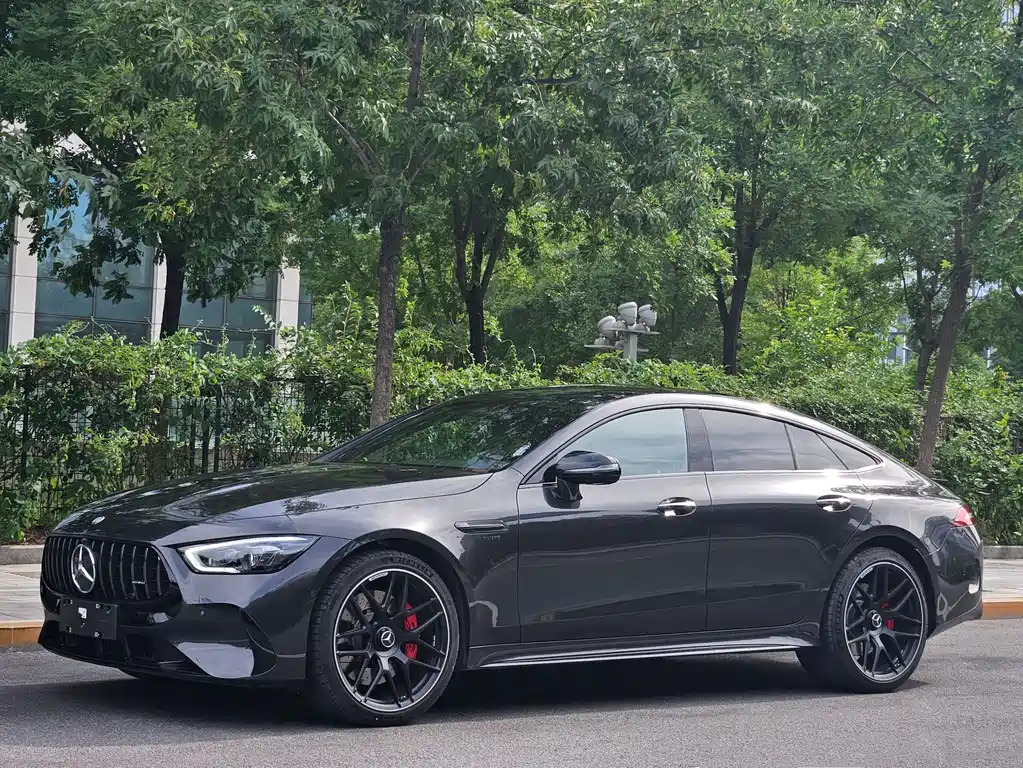 Mercedes-Benz AMG GT 2025