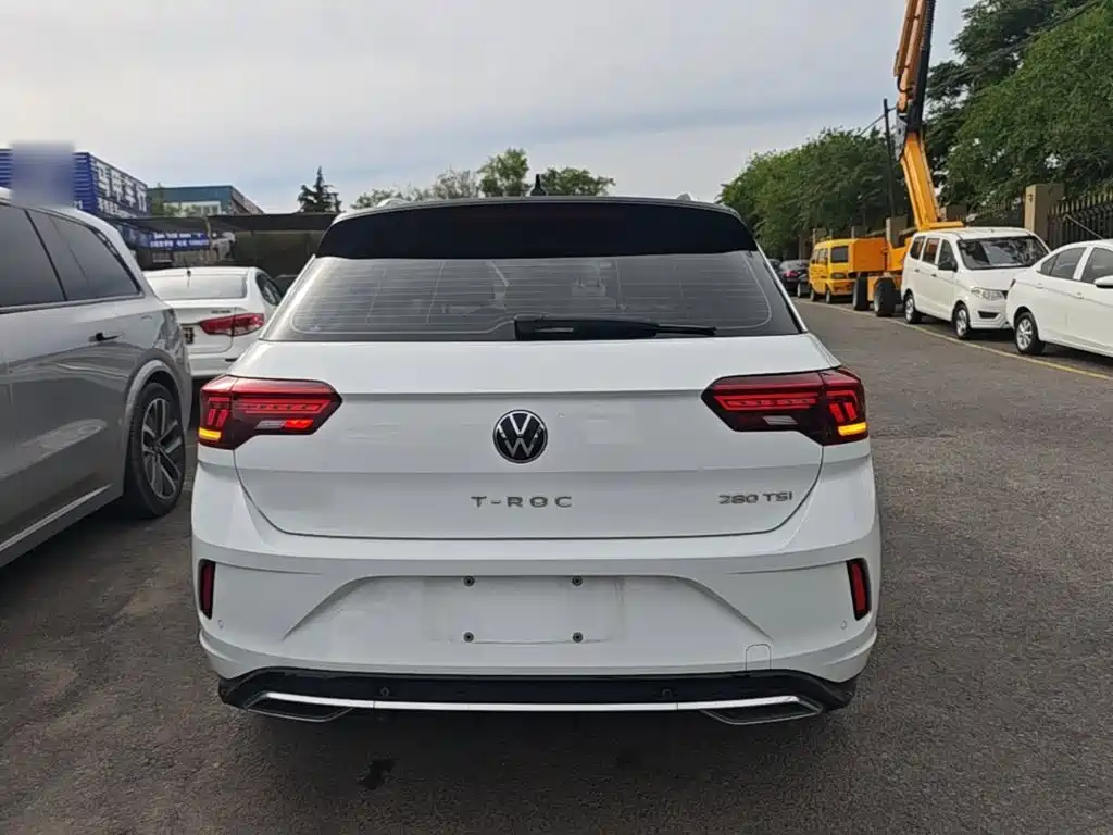 Volkswagen T-Roc 2023 — фото 6