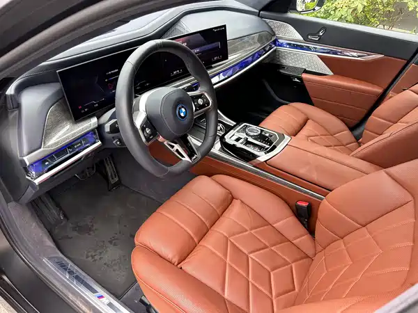 BMW i7 2023