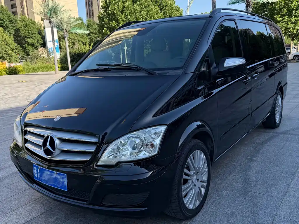 Mercedes-Benz Viano 2013