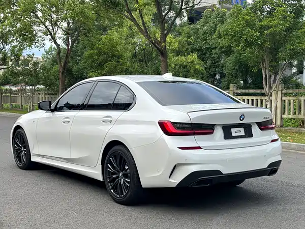 BMW 3 Series 2022