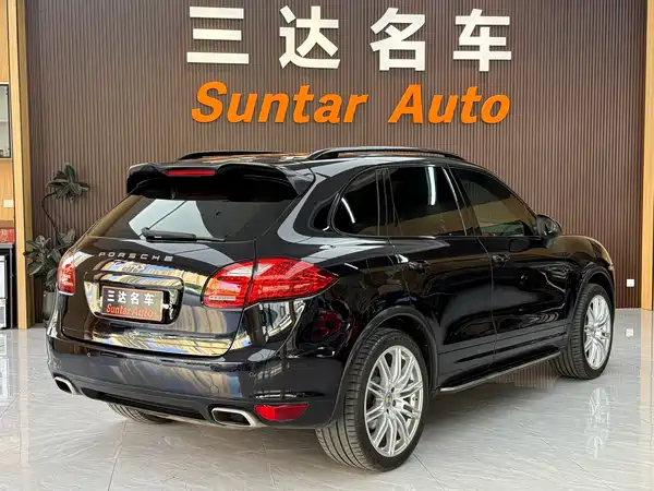 Porsche Cayenne 2011