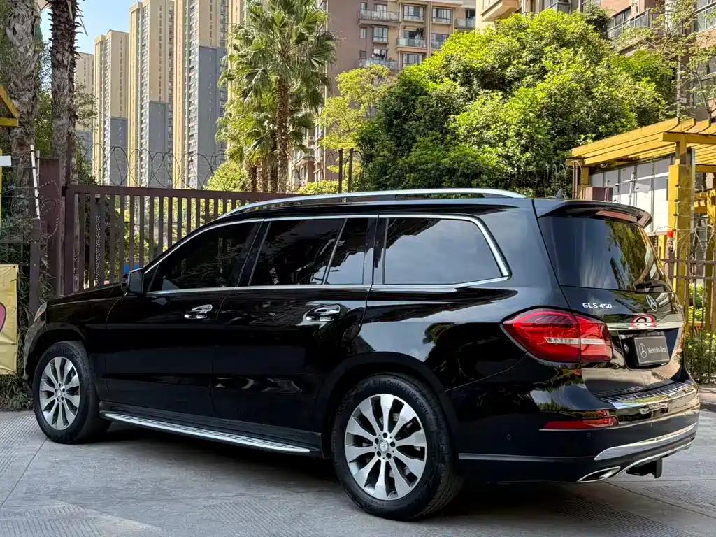 Mercedes-Benz GLS 2017 — фото 30