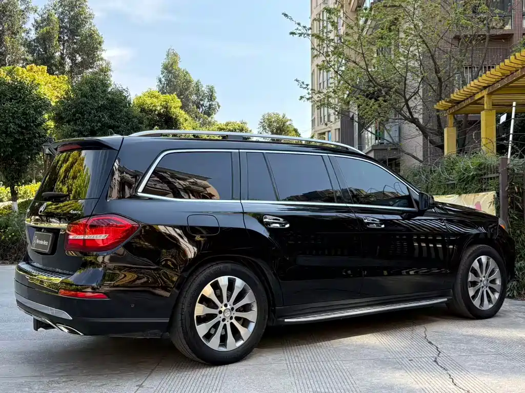 Mercedes-Benz GLS 2017 — фото 29