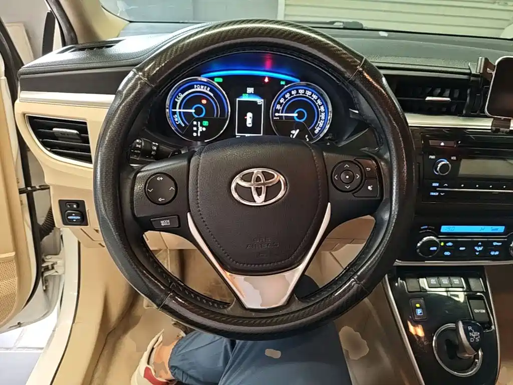 Toyota Corolla 2016 — фото 11