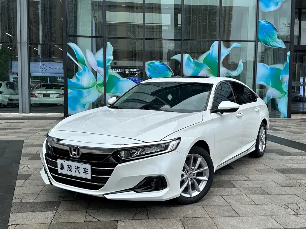 Honda Accord 2022 — фото 1