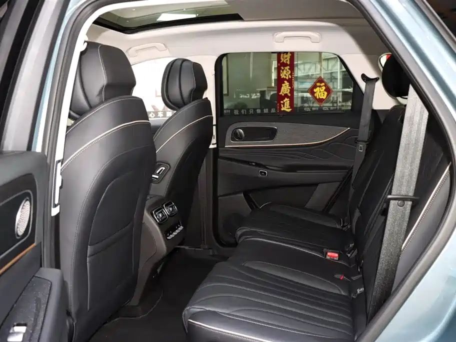 Chery Tiggo 9 2023 — фото 11