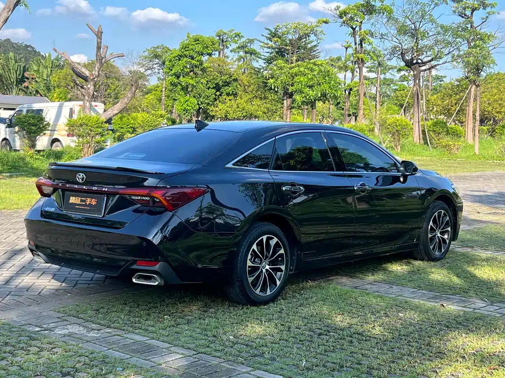 Toyota Avalon 2023