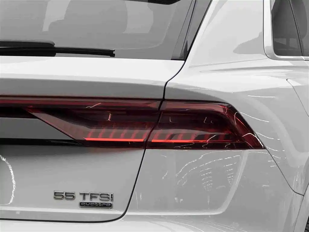 Audi Q8 2019 — фото 19