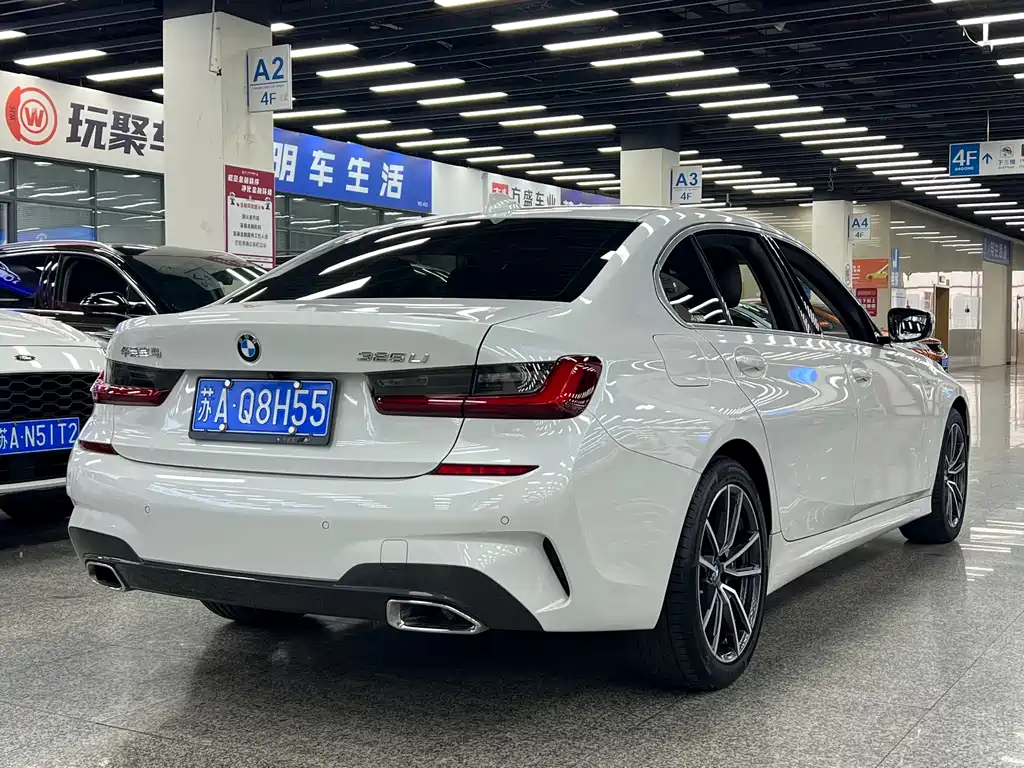 BMW 3 Series 2022 — фото 10