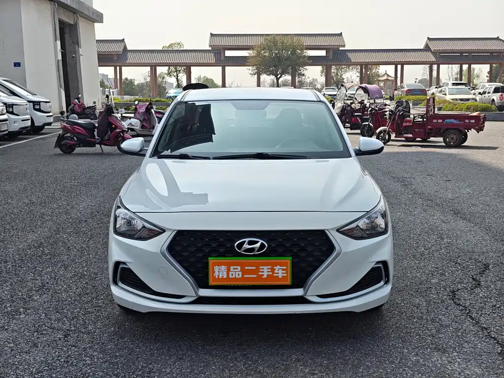 Hyundai Elantra 2021 — фото 2